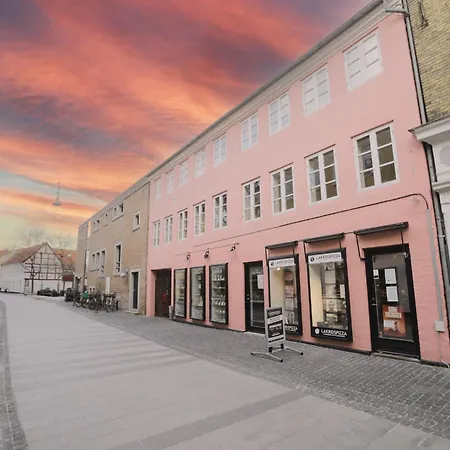 Daire The Pink House *
